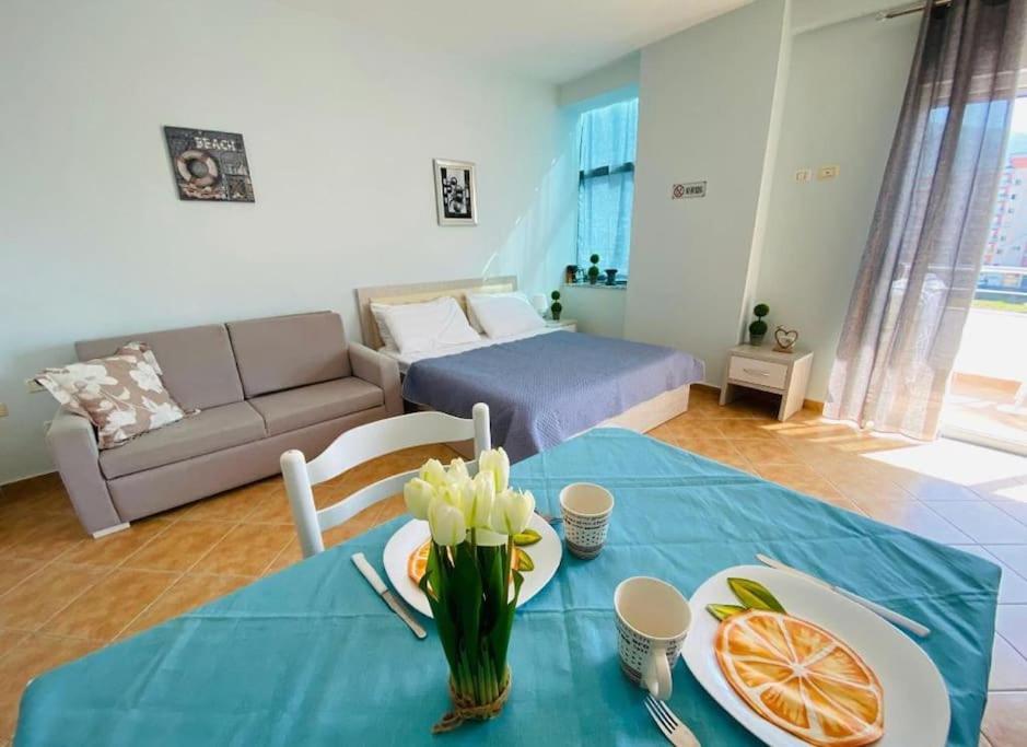 Sea View Studio - Image 4
