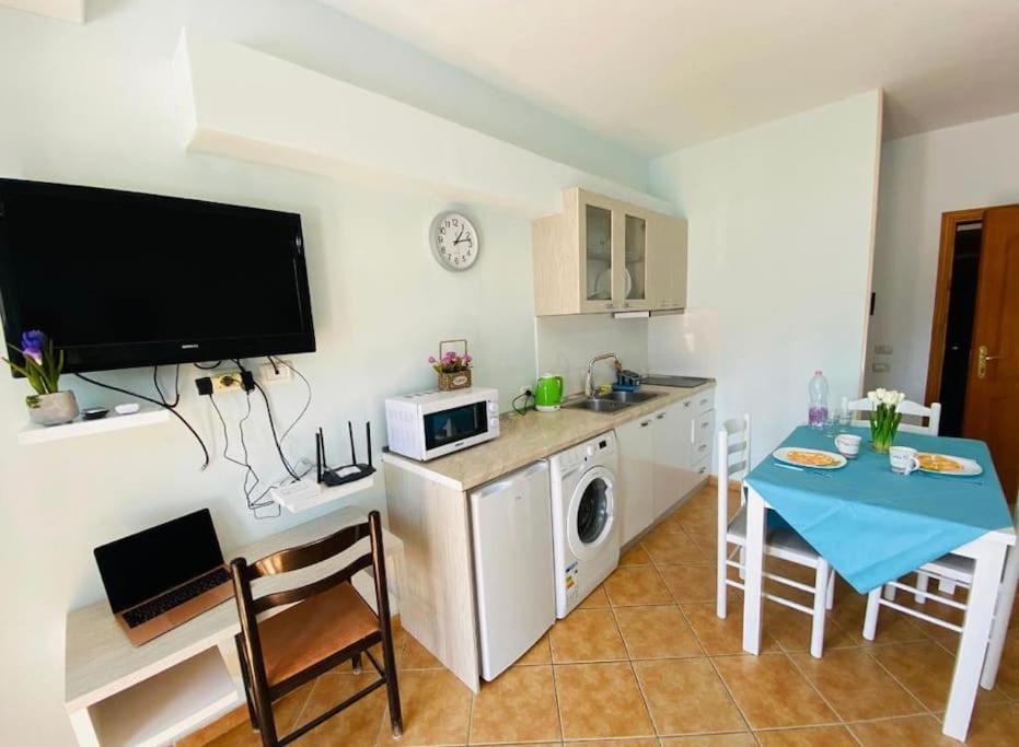 Sea View Studio - Image 7