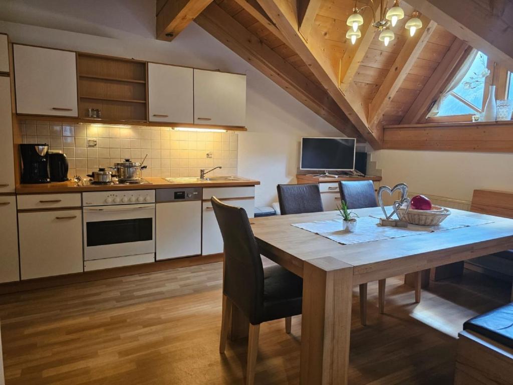 Una cocina o kitchenette en Apartment Top 3 by Interhome