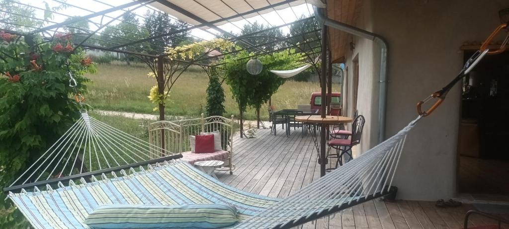 Balkón nebo terasa v ubytování Lâche prise