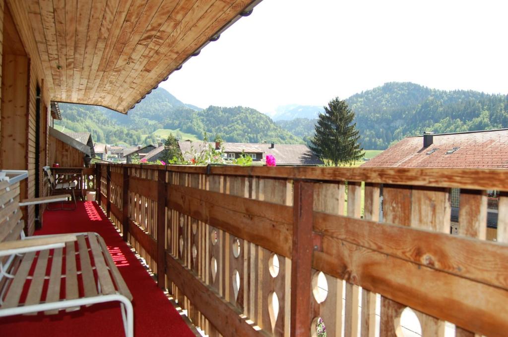 Nespecifikovaný výhled na hory nebo výhled na hory při pohledu z apartmánu