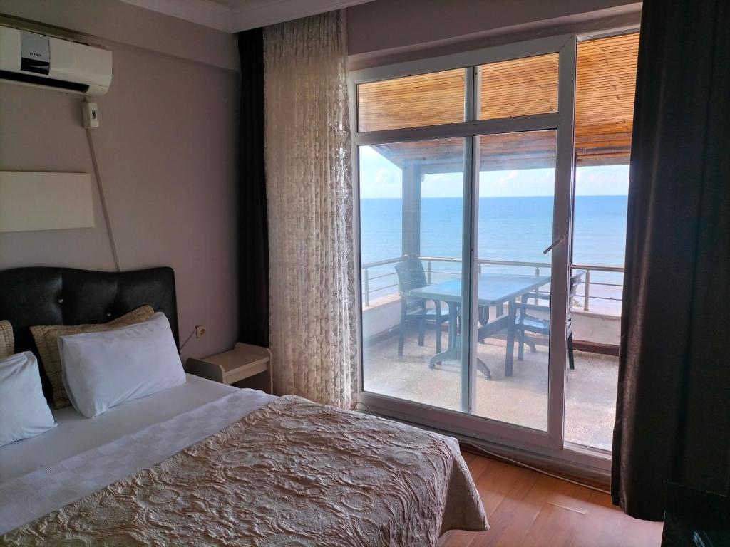 KUMSAL OTEL - Triple Room With View