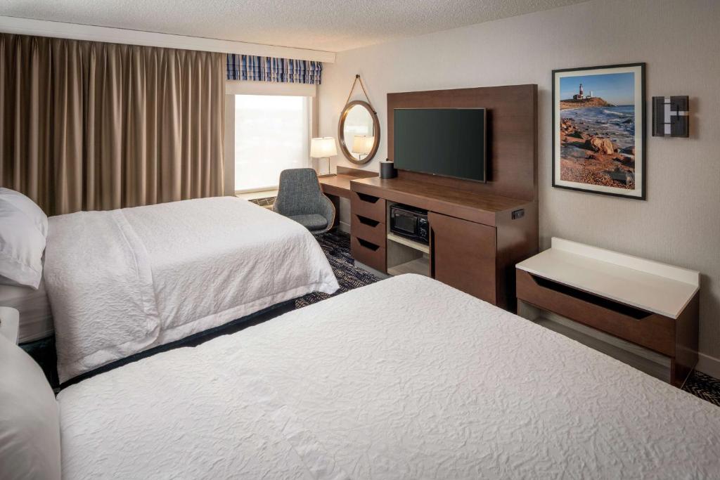Postel nebo postele na pokoji v ubytování Hampton Inn Long Island/Commack