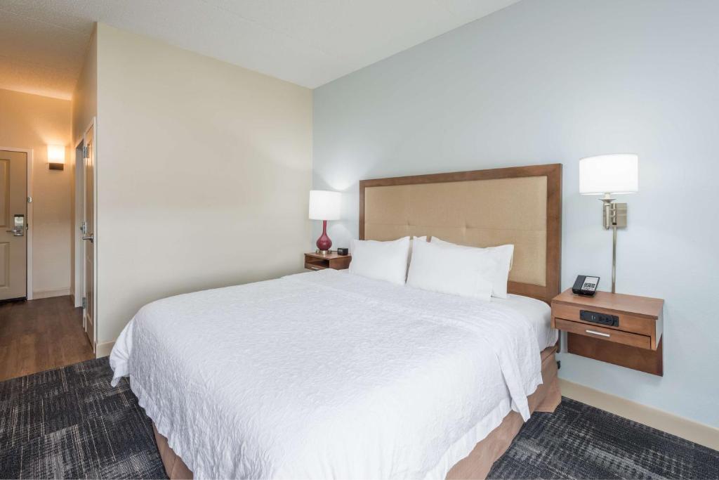 Hampton Inn Columbia photo
