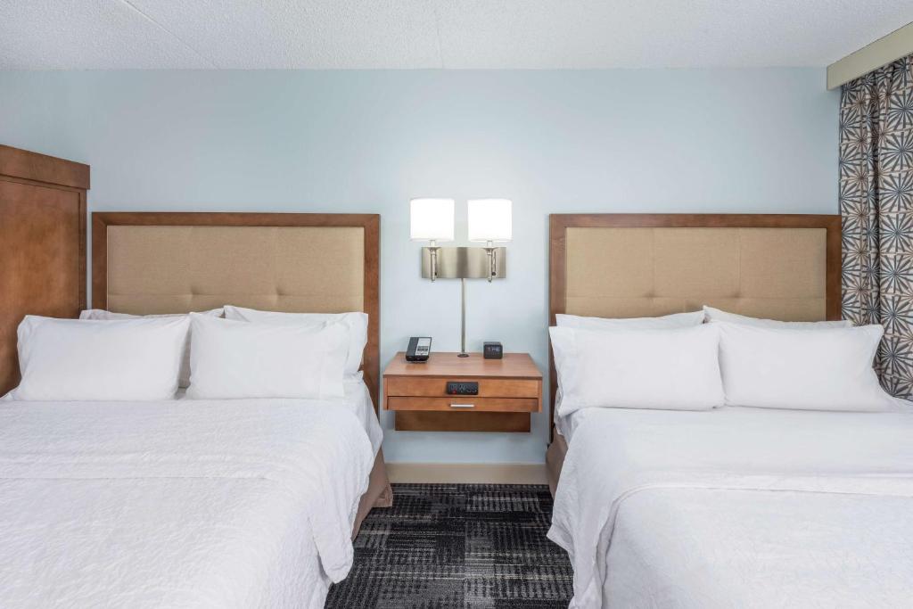 Hampton Inn Columbia photo
