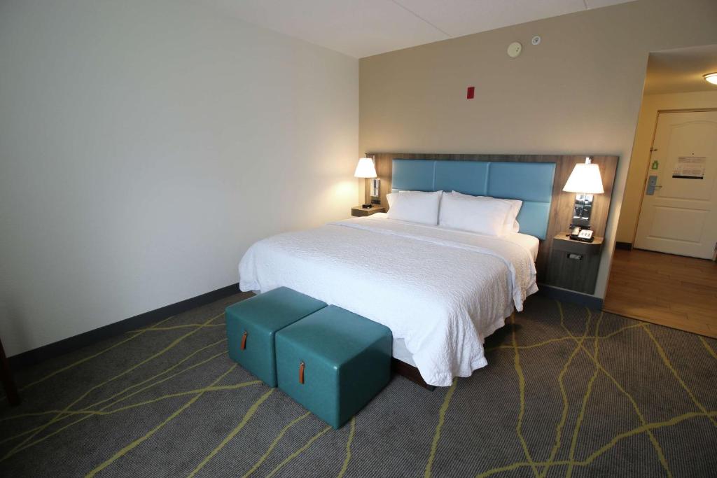 Hampton Inn & Suites Palm Coast - Habitación Con Cama Extragrande - No Fumadores