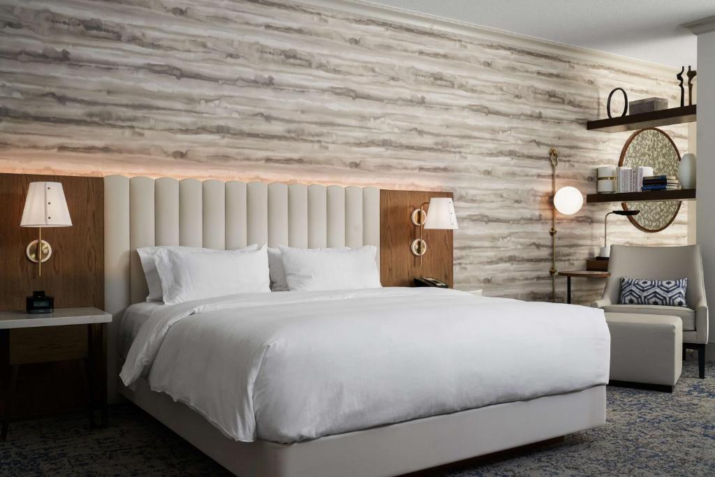 DoubleTree by Hilton Hotel Dallas - Love Field - 