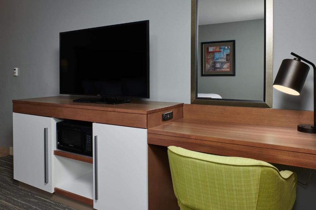 Hampton Inn & Suites Denver/Highlands Ranch - Habitación King Con Sofá Cama