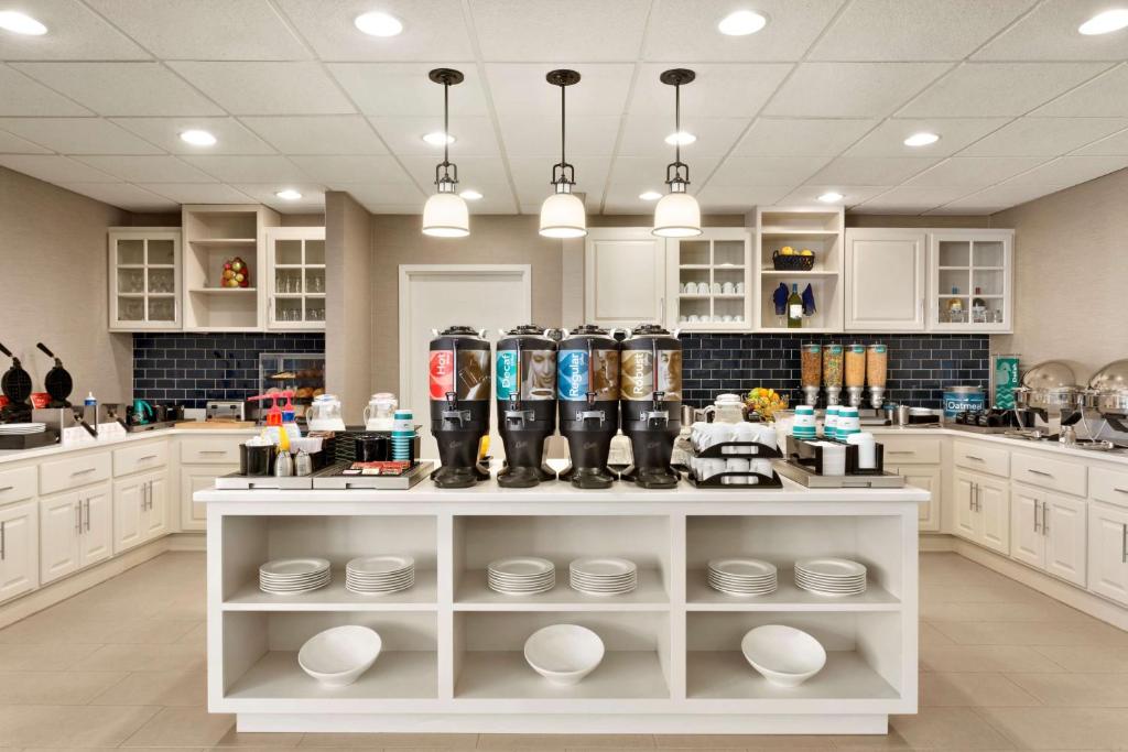 Homewood Suites by Hilton Fargo photo