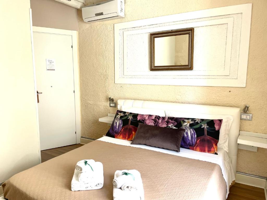 Residenza Donna Peppina - Habitación Doble Con Balcón