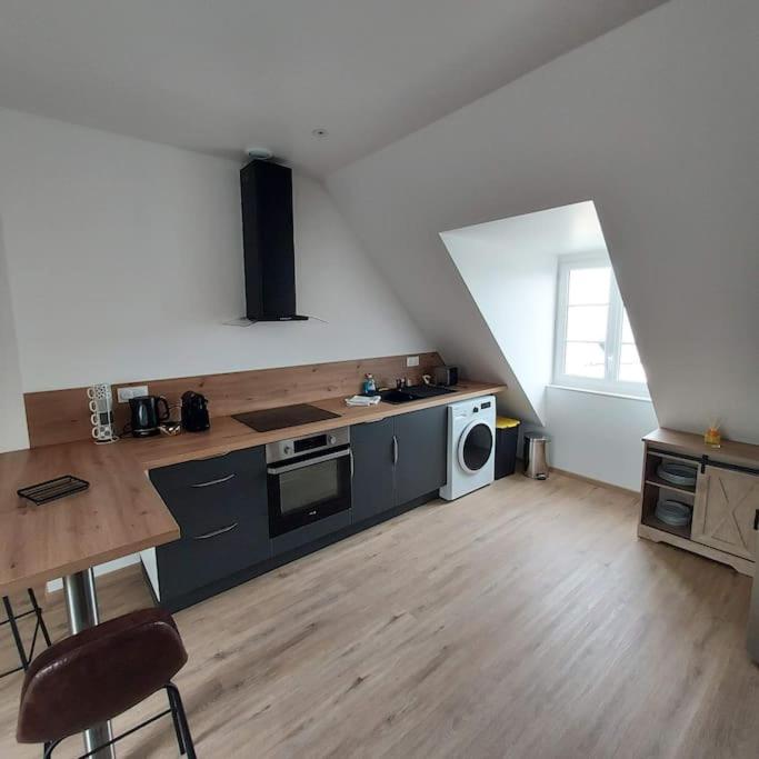 Kuchyň nebo kuchyňský kout v ubytování Bel appartement F2 hyper centre refait à neuf