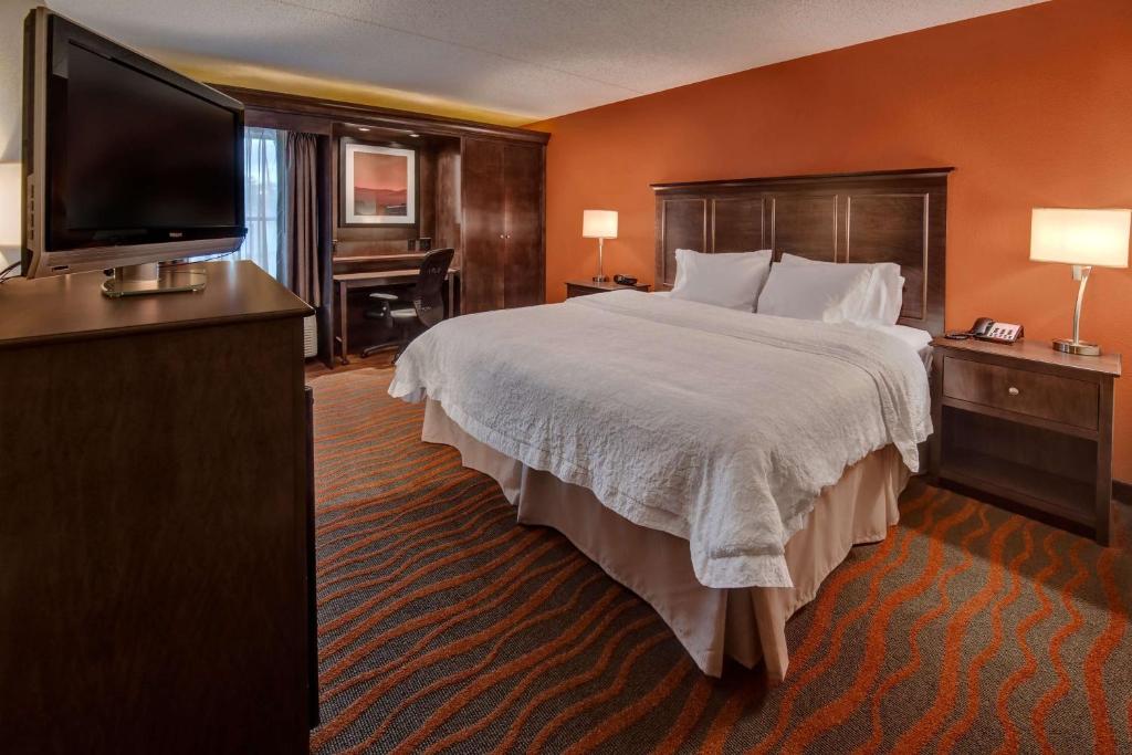 Hampton Inn by Hilton Clarksville - King Room - Accesso Alla Mobilità/non Fumatori