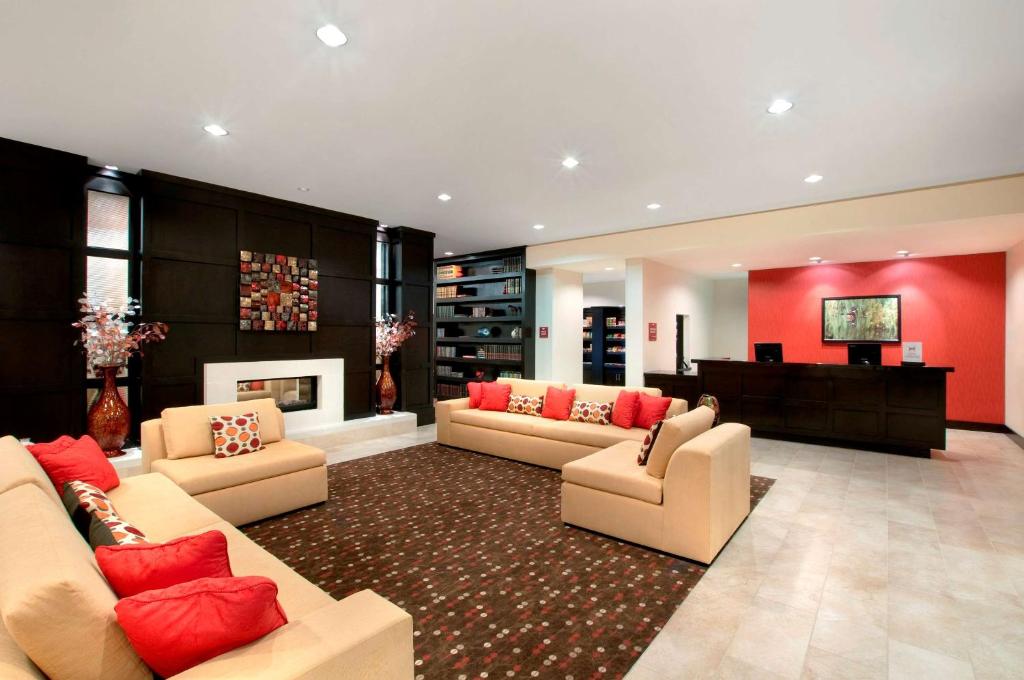 Posezení v ubytování Homewood Suites by Hilton Fort Worth West at Cityview