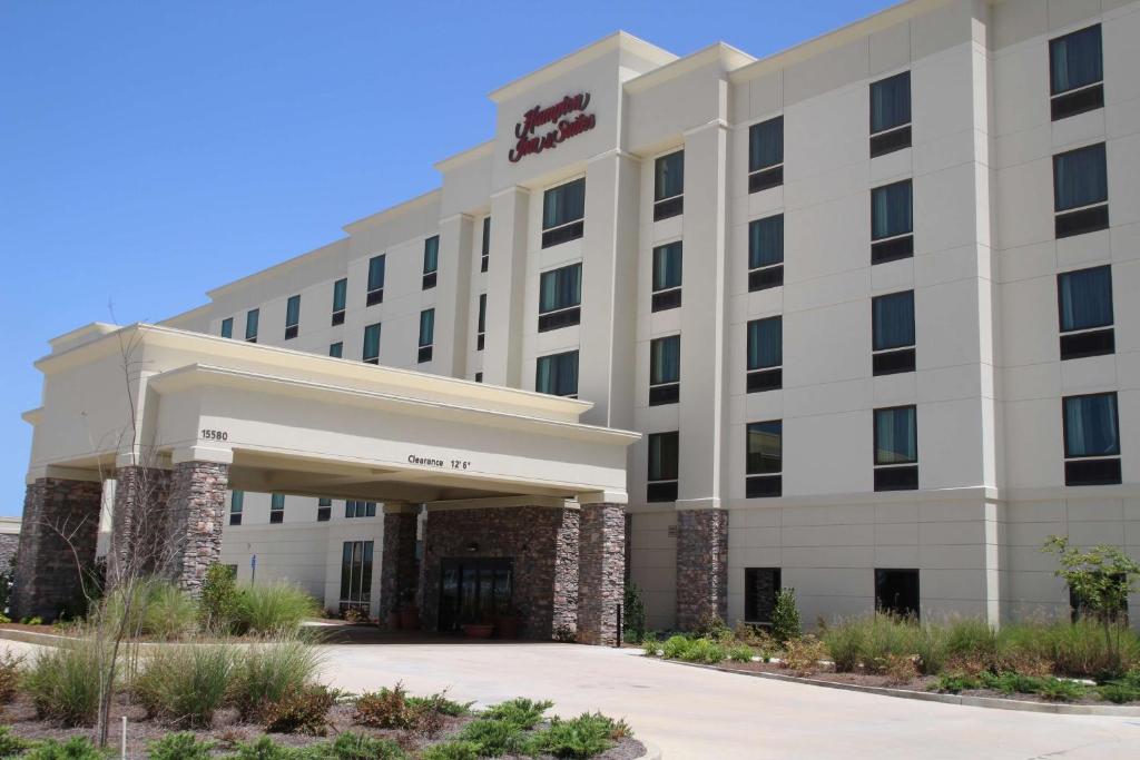a rendering of the front of a hotel at Hampton Inn & Suites Gulfport in Gulfport