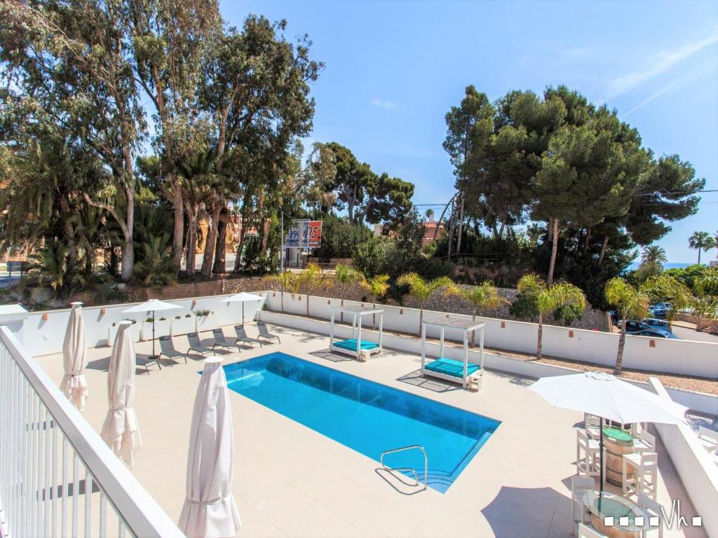 Bazén v ubytování VH CostaBlanca - APARTAMENTO MARTA BEACH 3 nebo v jeho okolí