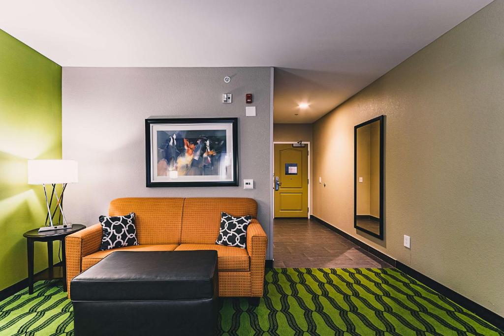 Hampton Inn Niagara Falls/ Blvd - 带沙发床的王室 -- -- 不吸烟