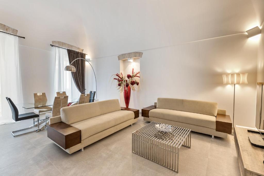 A seating area at Casa Massima Suites & SPA