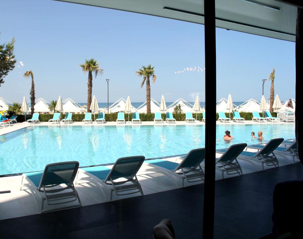Luxury Premium Finese - Image 4