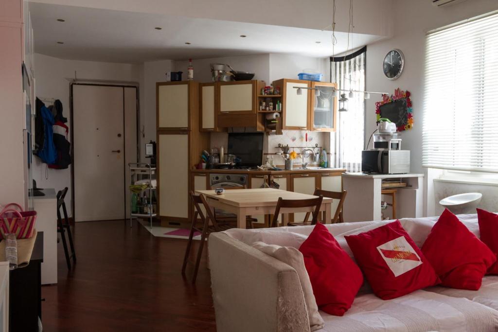 Kuchyň nebo kuchyňský kout v ubytování Vacanze Romane con giardino