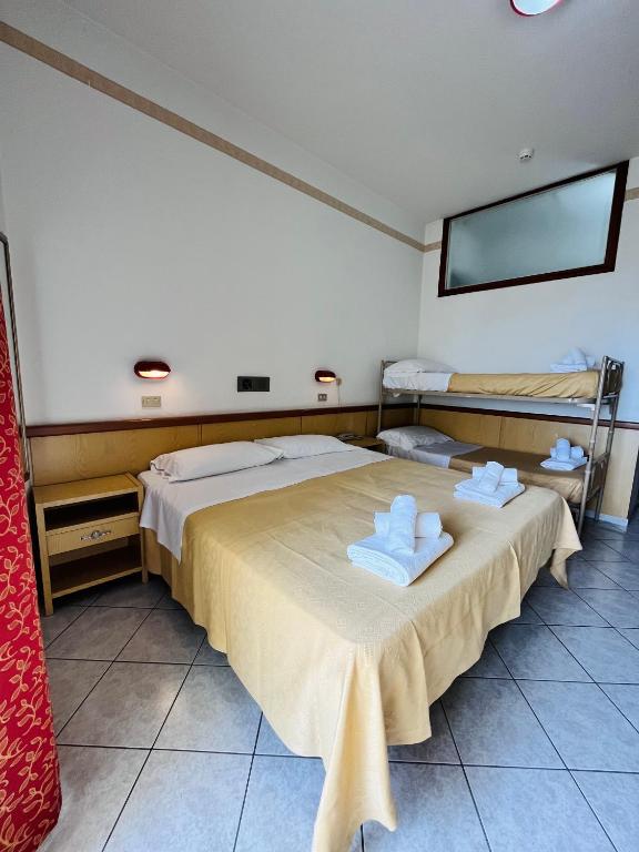 Hotel Columbia Frontemare, Rimini – 2023 legfrissebb árai