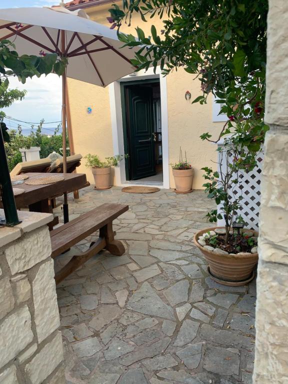 Patio nebo venkovní prostory v ubytování Harry's Studios
