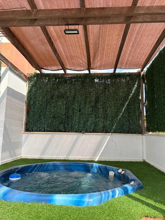 Basen w obiekcie luxury homes penthouse con jacuzzi vera, garrucha,mojacar lub w pobliżu
