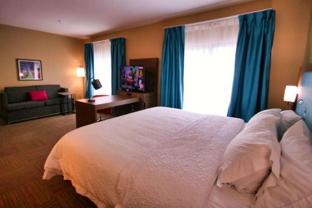 Hampton Inn & Suites Jacksonville Beach Boulevard/Mayo Clinic - 