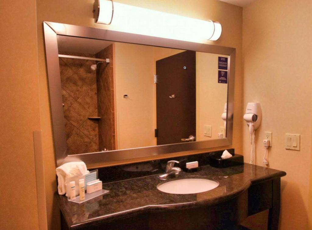 Hampton Inn & Suites Jacksonville Beach Boulevard/Mayo Clinic photo