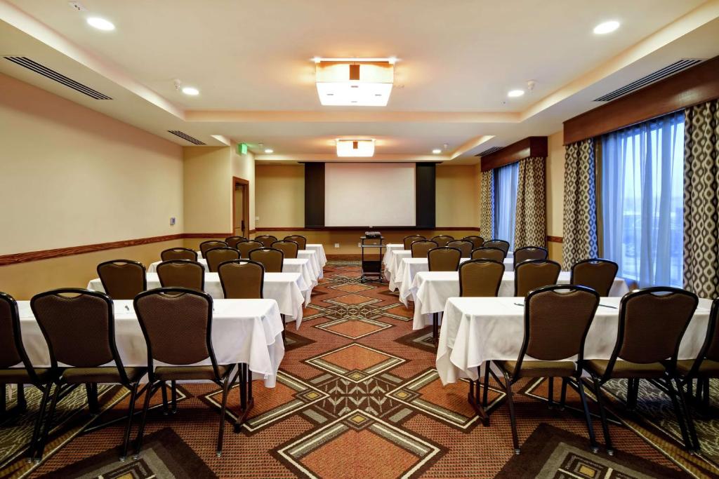 Homewood Suites by Hilton Kalispell photo