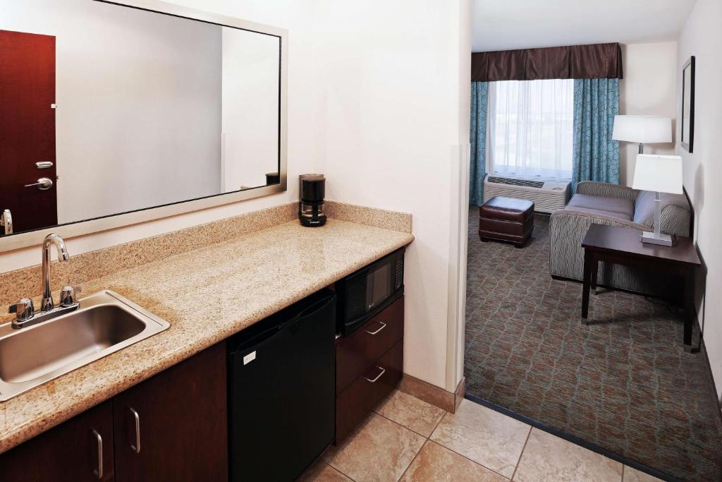Hampton Inn & Suites Liberal - King Studio Suite - Não Fumante