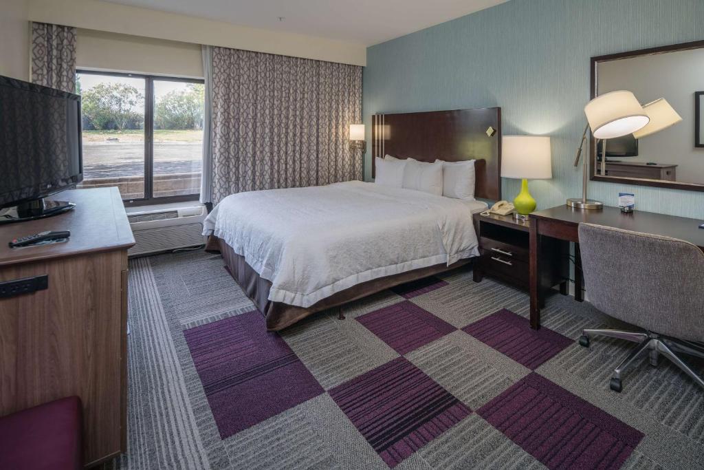 Hampton Inn Livermore photo
