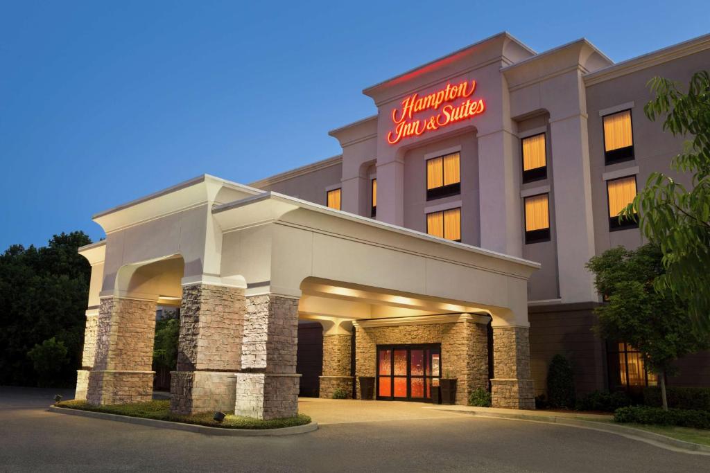 a rendering of the front of a hotel at Hampton Inn & Suites Prattville in Prattville