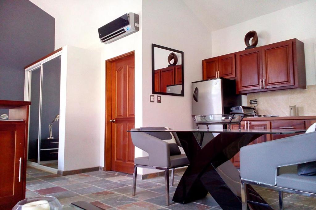 Kuchyň nebo kuchyňský kout v ubytování Ocean Dream 1st Sea Line Modern Loft