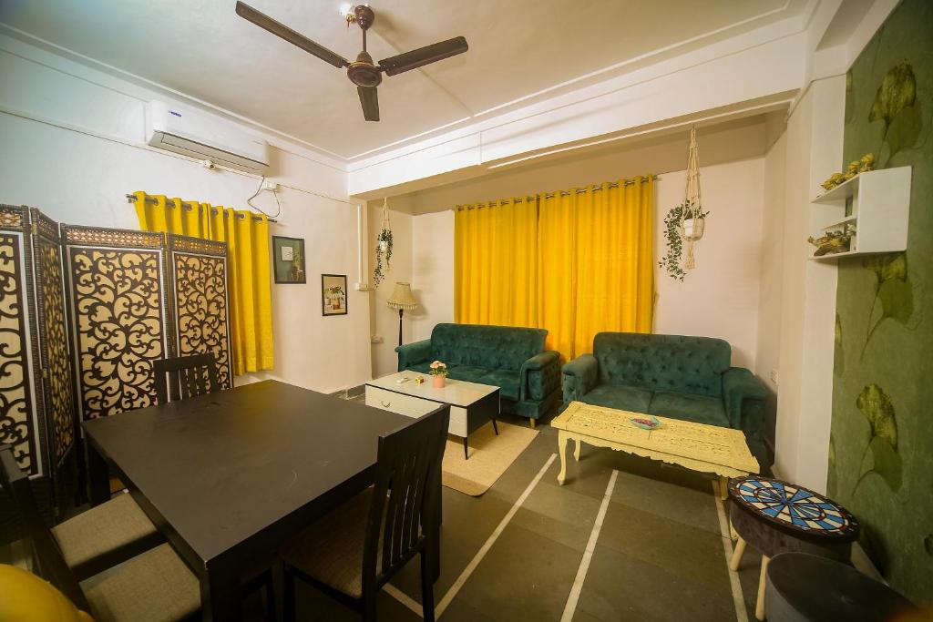 Posezení v ubytování Hostell One - A complete backpacker & Coworking Hub