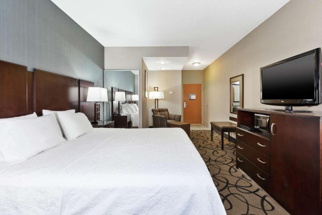 Hampton Inn Monroe - キングルーム シャワー付 禁煙
