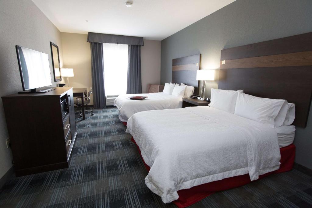 Hampton Inn & Suites Oklahoma City Airport photo