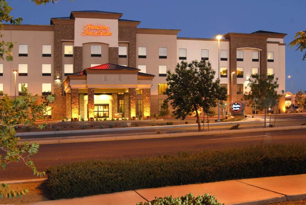 a large building on a city street at night at Hampton Inn & Suites Prescott Valley in Prescott Valley