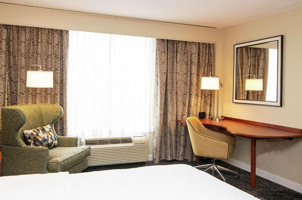 Postel nebo postele na pokoji v ubytování Hampton Inn Parsippany