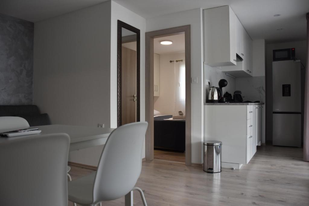 Kuchyň nebo kuchyňský kout v ubytování Mobile home Pelješac, Camp Vala