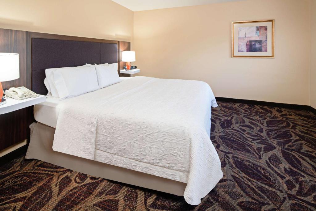 Hampton Inn & Suites Bremerton - King Suite Met één Slaapkamer-niet-roken