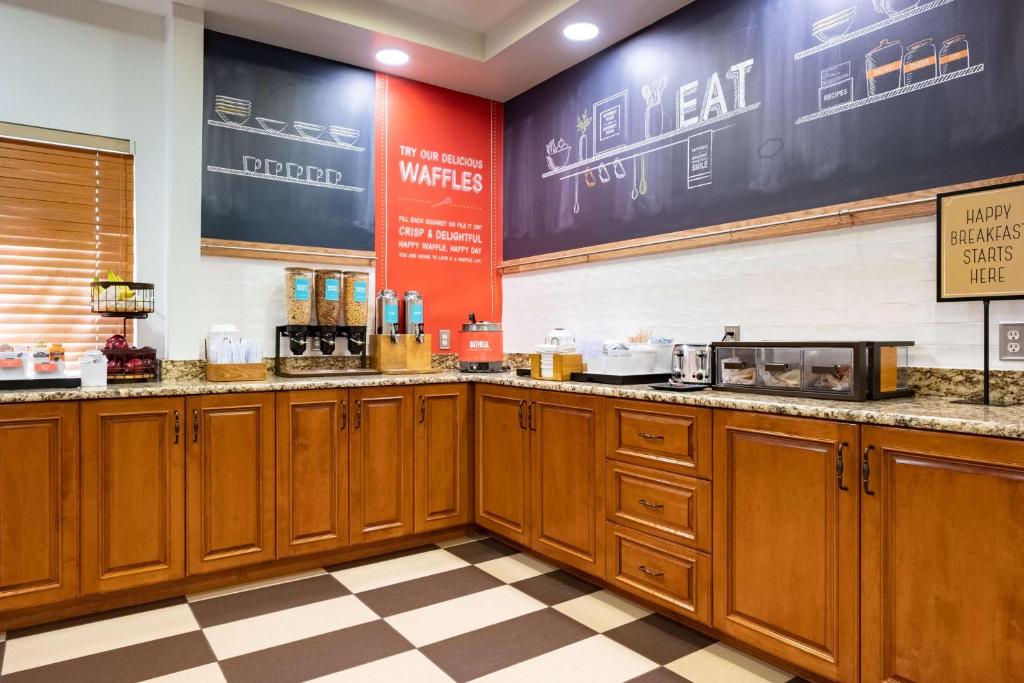 Kuchyň nebo kuchyňský kout v ubytování Hampton Inn Richfield