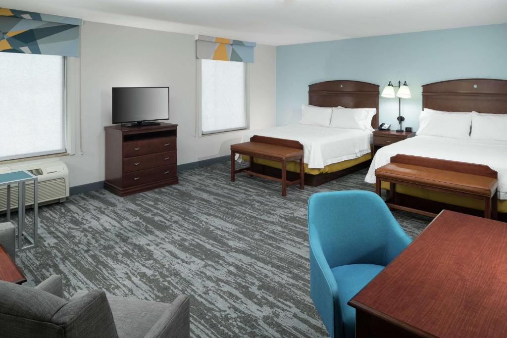 Hampton Inn & Suites Rochester-North photo