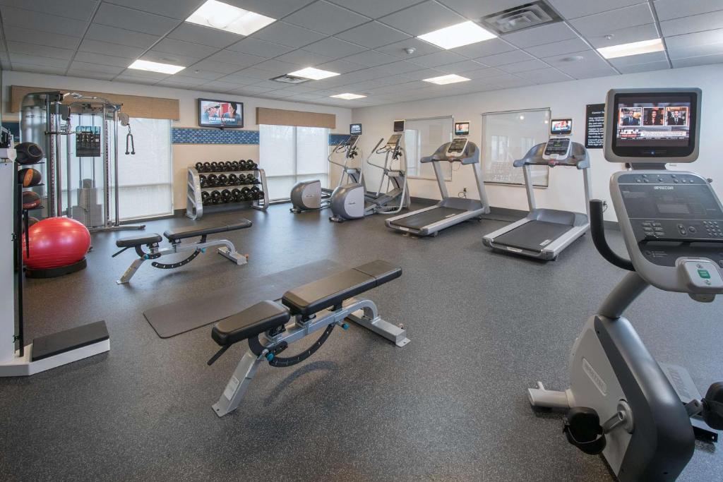 Fitness centrum a/nebo fitness zařízení v ubytování Hampton Inn & Suites Selma-San Antonio/Randolph AFB