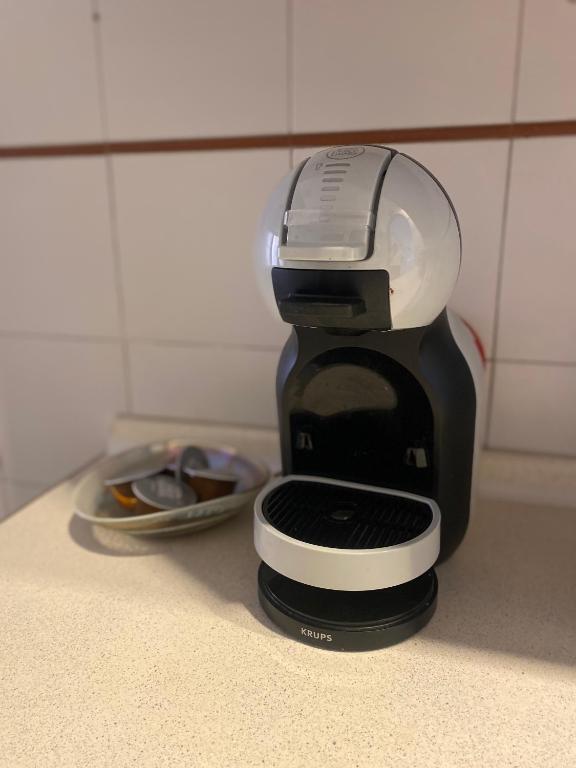 Příslušenství pro přípravu čaje a kávy v ubytování CORTE Apartment