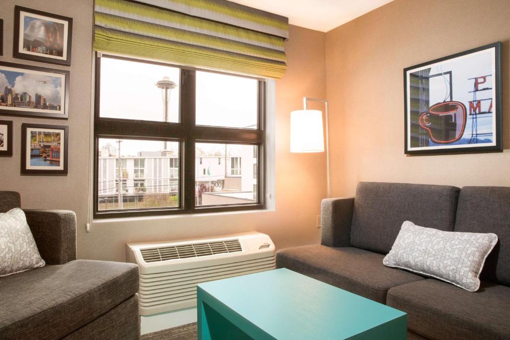 Hampton Inn & Suites Seattle-Downtown photo