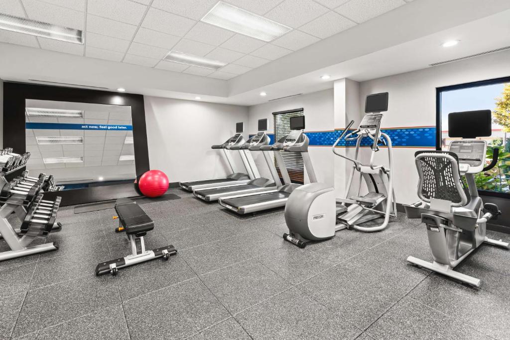 Hampton Inn Seekonk photo