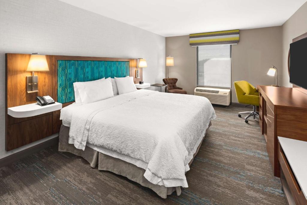 Hampton Inn Seekonk photo