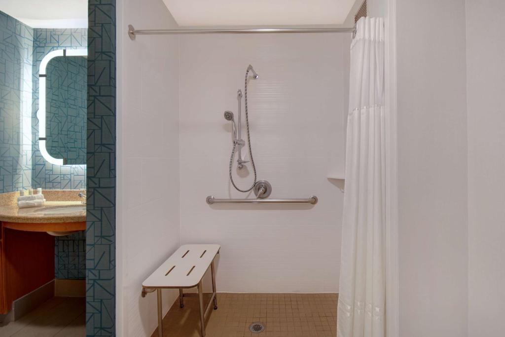 Homewood Suites by Hilton San Francisco Airport North California - Suite King - Accesso Disabili