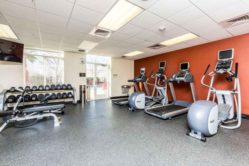 Fitness centrum a/nebo fitness zařízení v ubytování Hilton Garden Inn St. George