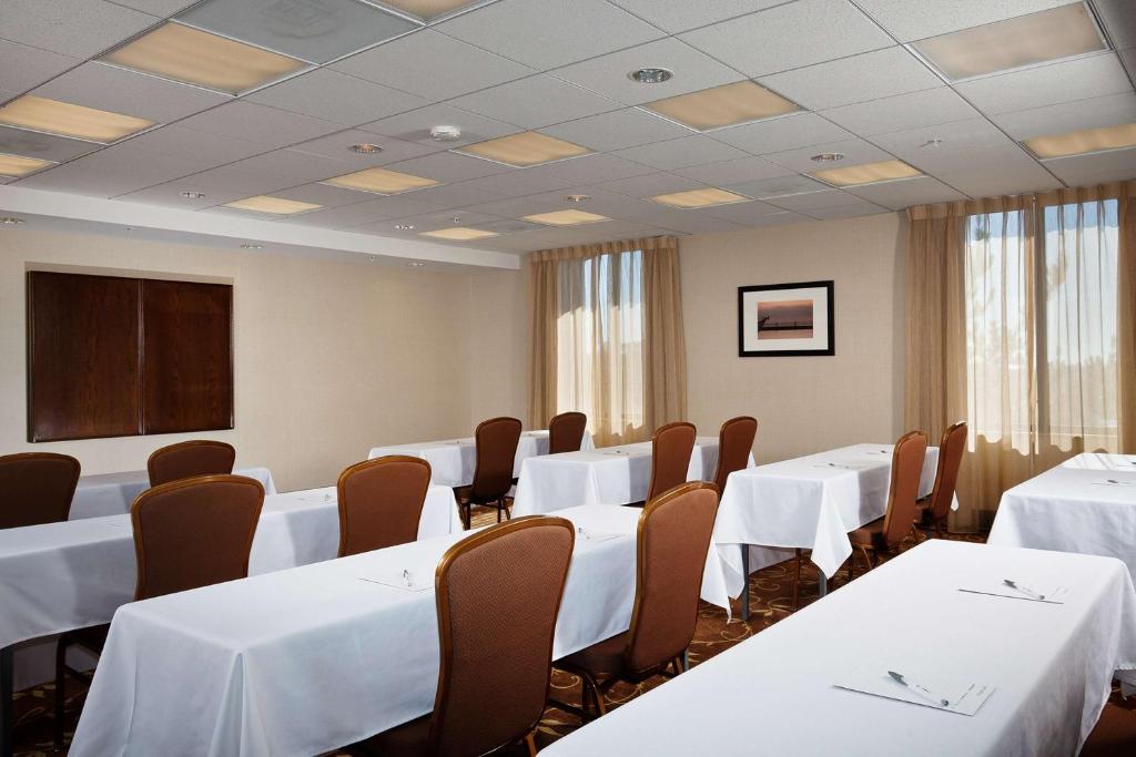 Konferenční prostory v ubytování Hampton Inn & Suites Arroyo Grande